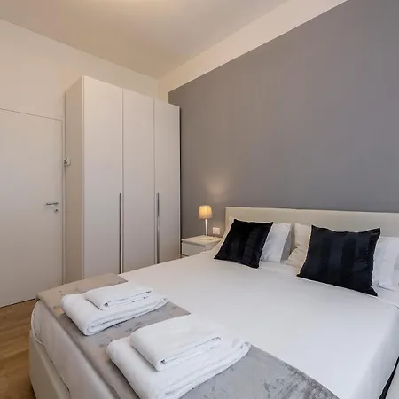 Milan Royal Suites - Centro Cadorna Exterior photo